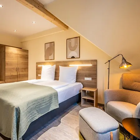 Lang Hotel 4*